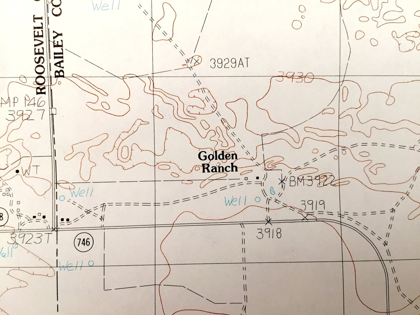 Antique Golden Ranch, Texas & Portales Valley, New Mexico 1985 US Geological Survey Topographic Map – Salt Lake, Grulla Wildlife Refuge