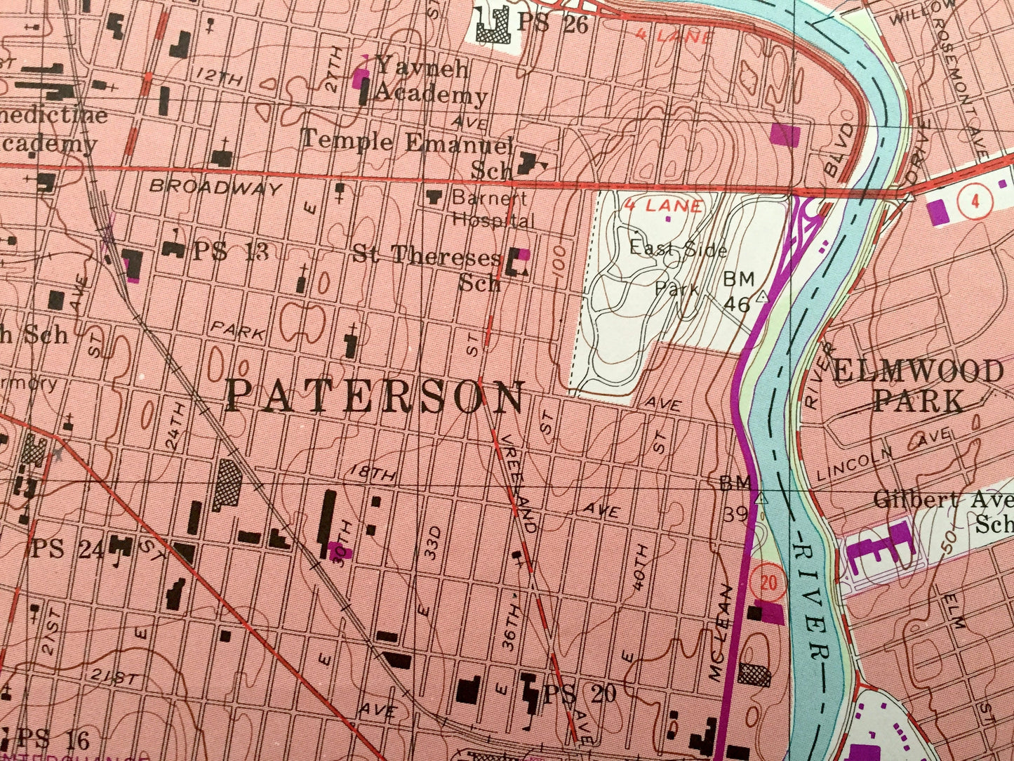 Antique Paterson, New Jersey 1995 US Geological Survey Topographic Map – Wayne, Little Falls, Hawthorne, Fair Lawn, Ridgewood, Clifton, NJ