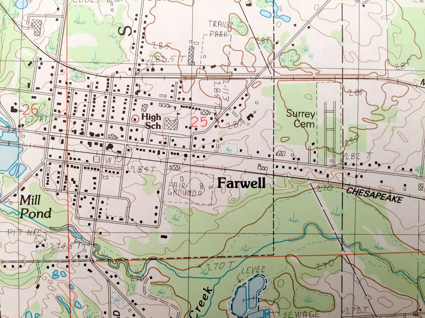 Antique Clare, Michigan 1983 US Geological Survey Topographic Map – Vernon, Grant, Farwell, Gilmore, Surrey, Lake Shamrock, Lake Thirteen MI