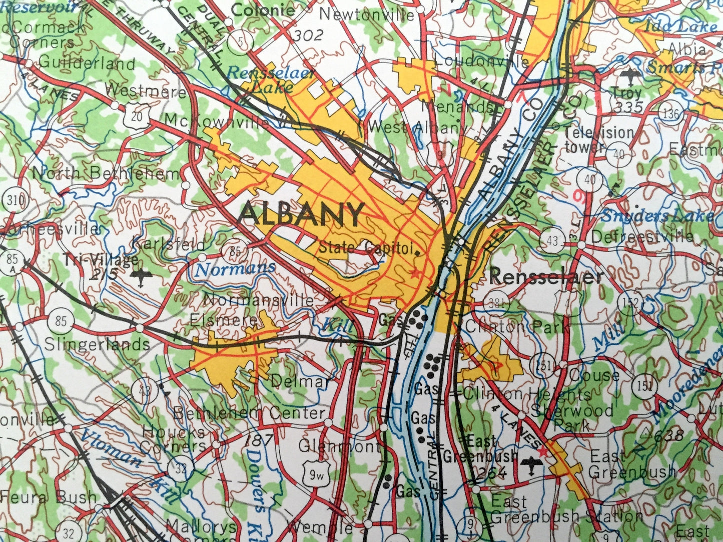 Antique Albany, New York 1962 US Geological Survey Topographic Map – Berkshires, Troy, Schenectady, Hudson, Catskill, Watervliet, Cohoes, MA