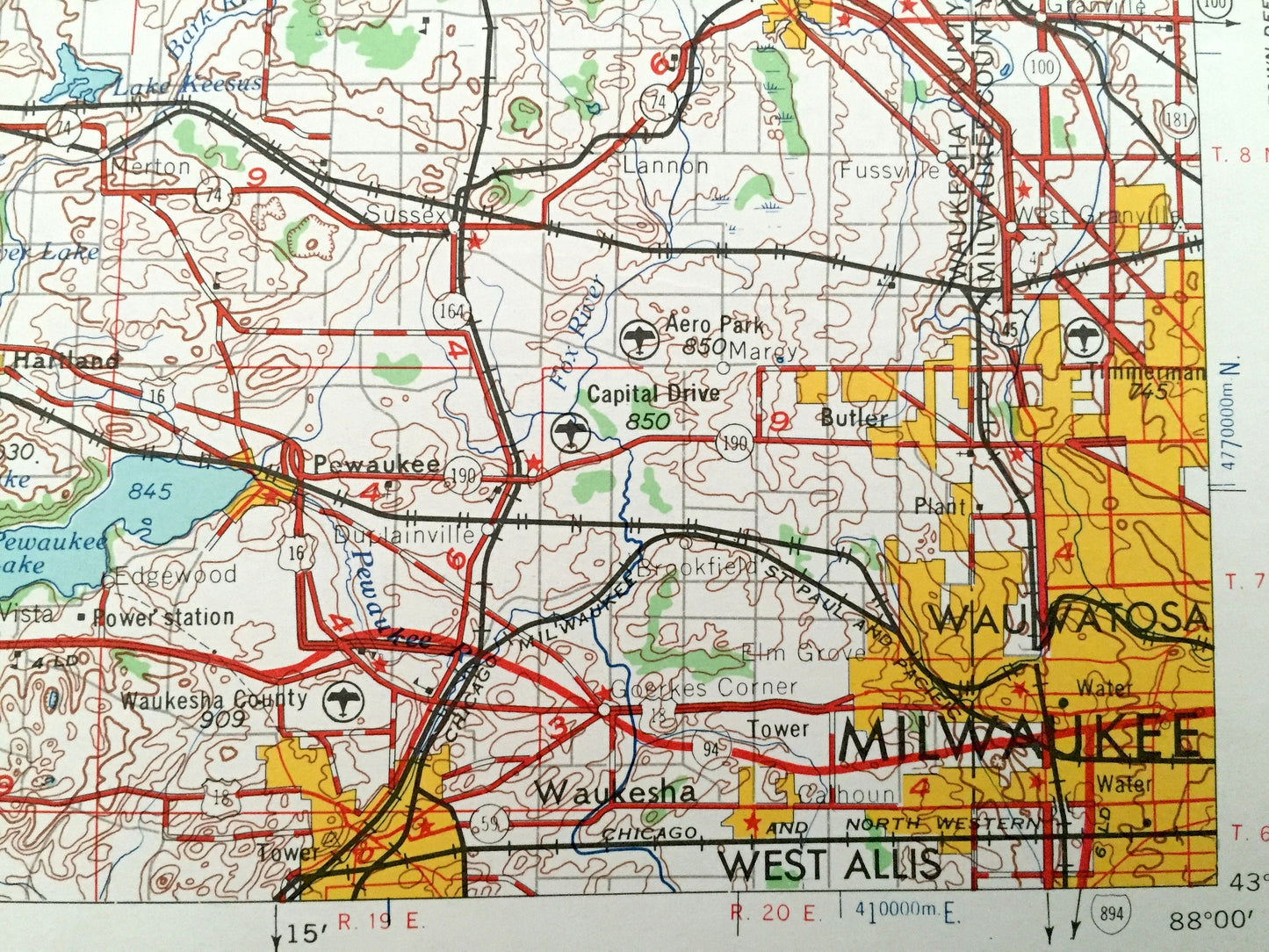 Antique Madison, Wisconsin 1957 US Geological Survey Topographic Map – Milwaukee, Wauwatosa, West Allis, Fond Du Lac, Portage, Beaver Dam WI