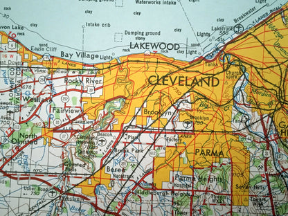 Antique Cleveland, Ohio 1962 US Geological Survey Topographic Map – Akron, Youngstown, Cuyahoga Falls, Lakewood New Castle Euclid Ontario OH