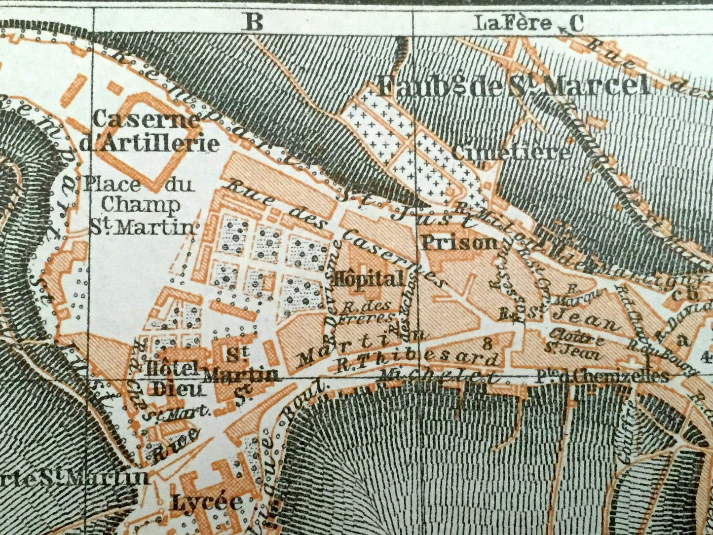 Antique 1909 Laon, France Map from Baedekers Guide Atlas – Faubourgs de St. Marcel, de Vaux, de Semilly, & d'Ardon, Aisne, Hauts-de-France